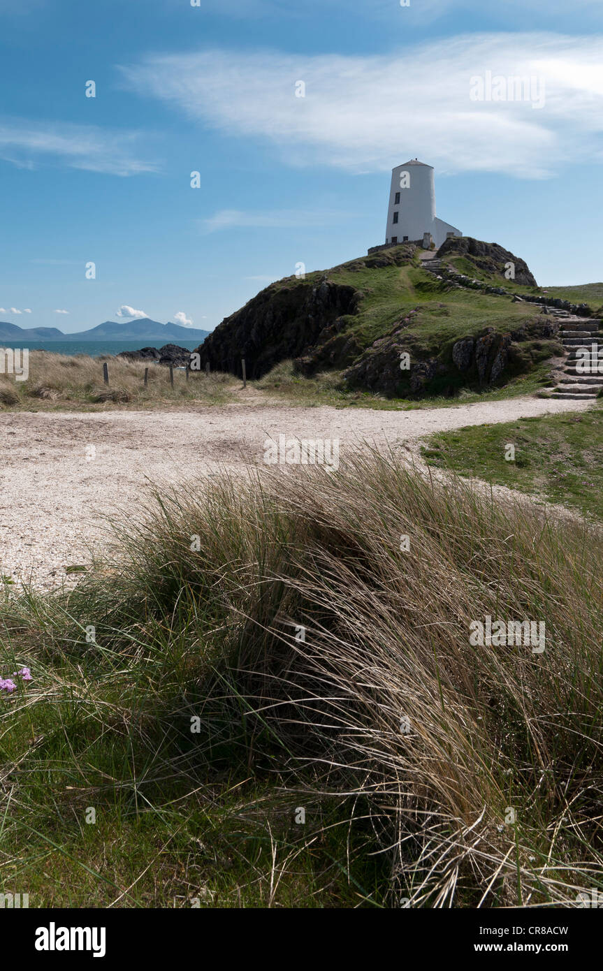 Der alte Leuchtturm Porth Twr-Mawr auf Llanddwyn Insel Anglesey North Wales Stockfoto