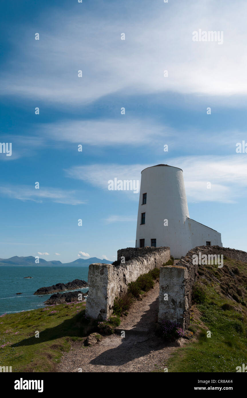 Der alte Leuchtturm Porth Twr-Mawr auf Llanddwyn Insel Anglesey North Wales Stockfoto