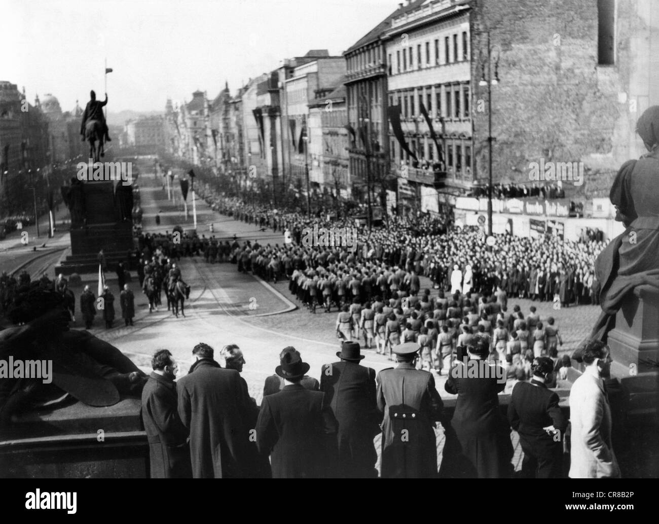 Masaryk, Jan, 10.3.1946 - 10.3.1948, Slowak-Politiker, Außenminister der Tschechoslowakei 21.7.1940 - 10.3.1948, Tod, Staatsbegräbnis, Prozession auf dem Wenzelsplatz, Prag, 10.3.1948, Stockfoto