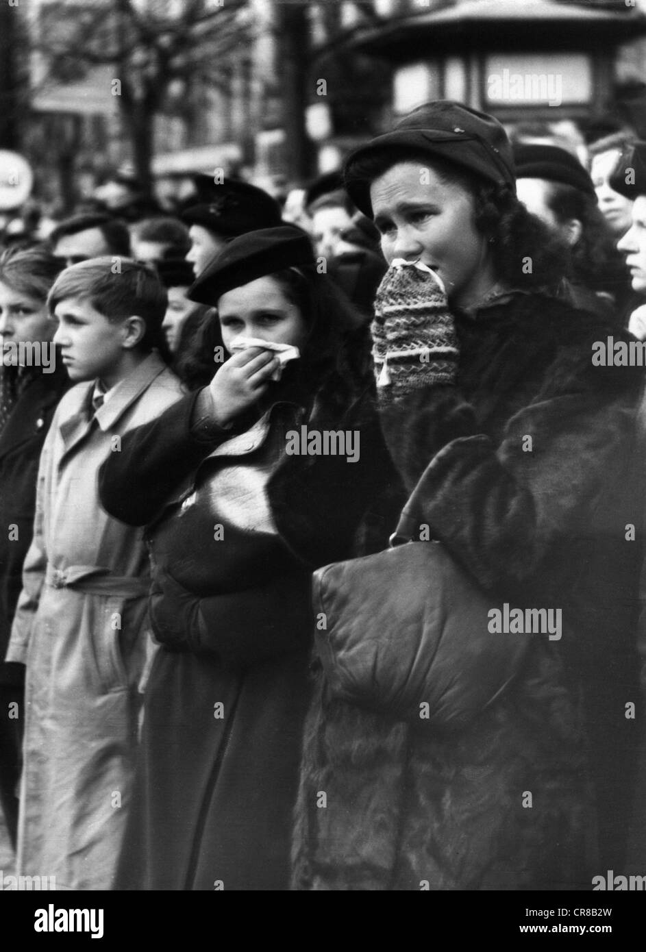 Masaryk, Jan, 10.3.1946 - 10.3.1948, Slowak-Politiker, Außenminister der Tschechoslowakei 21.7.1940 - 10.3.1948, Tod, Staatsbegräbnis, Trauerschauern, Prag, 10.3.1948, Stockfoto