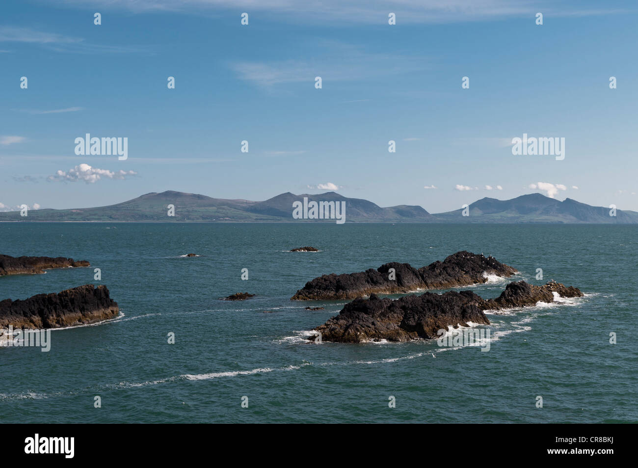 Llanddwyn Insel Anglesey North Wales Blick Richtung Halbinsel Lleyn Stockfoto