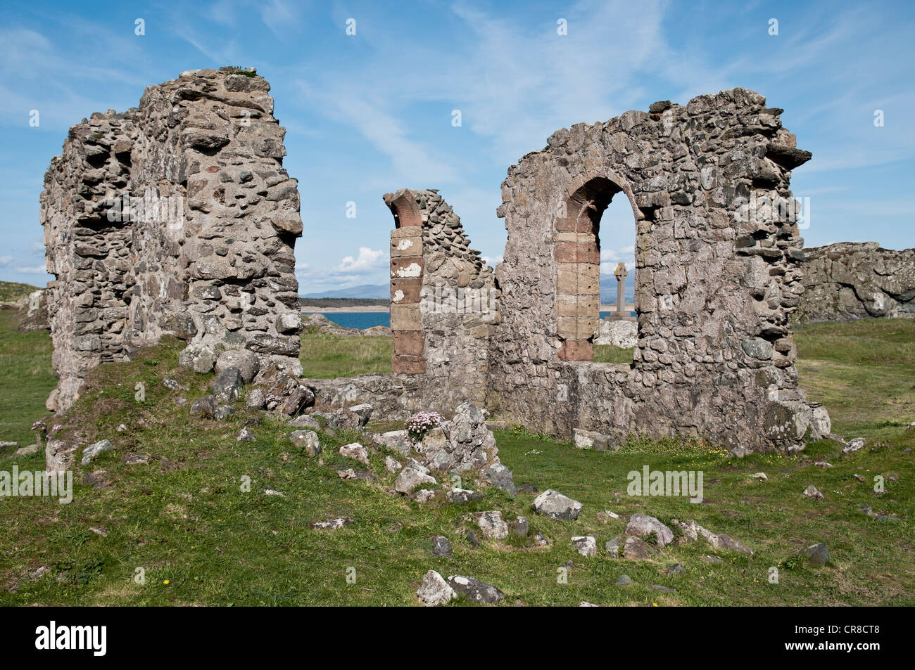 Die Kirche St Dwynwen auf Llanddwyn Insel Anglesey Nordwales Stockfoto