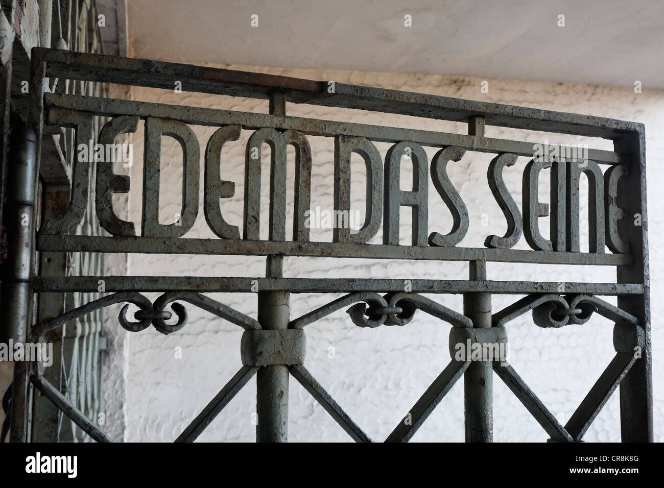 "Jedem Das Seine", Deutsch für "jeder nach seiner eigenen" Motto des Lagers der Gedenkstätte Buchenwald, ehemaliges Konzentrationslager in der Nähe von Weimar Stockfoto
