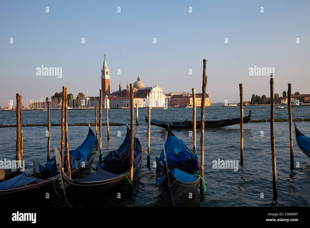 Gondeln und Giudecca San Giorgio Maggiore, Venedig, Italien Stockfoto