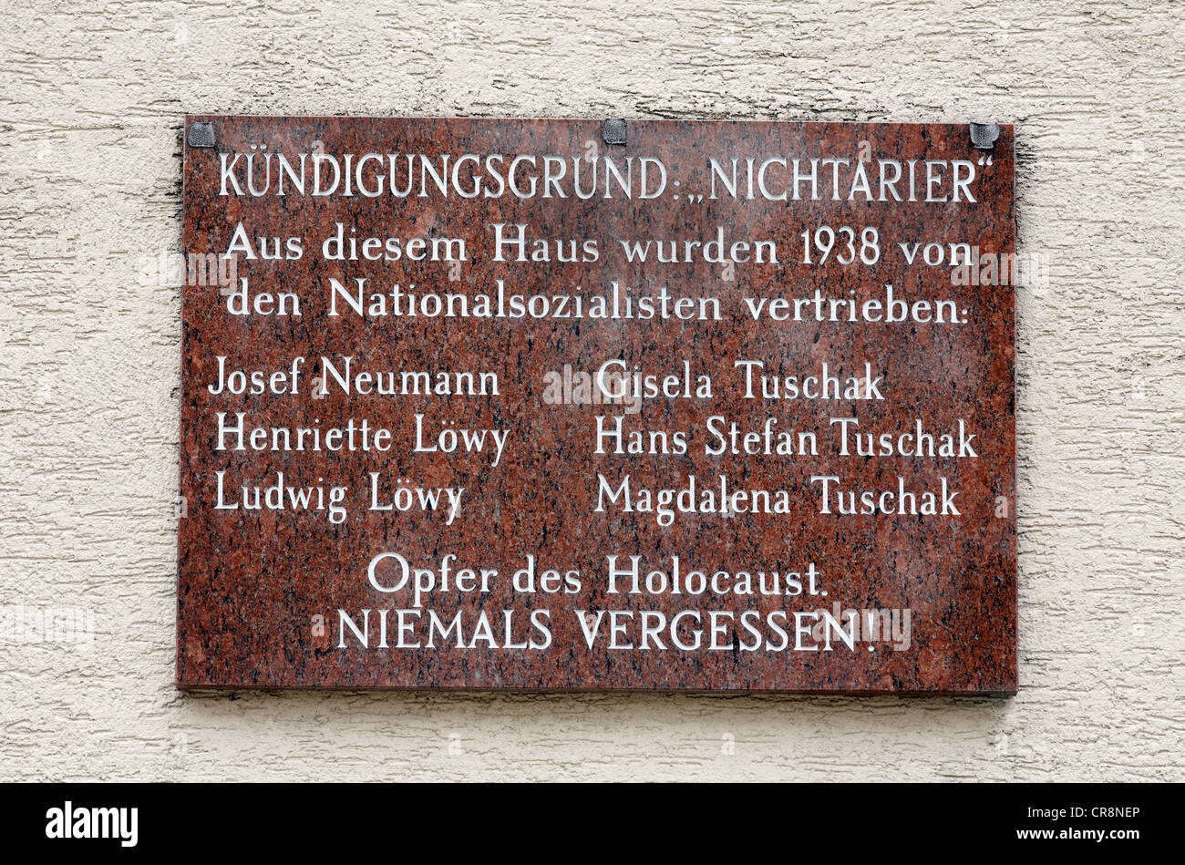 Memorial Plaque Erinnerung an vertriebenen jüdischen Mieter, Strindberghof, Gemeinschaft Mietshaus Komplex, 1930er Jahre, Stockfoto