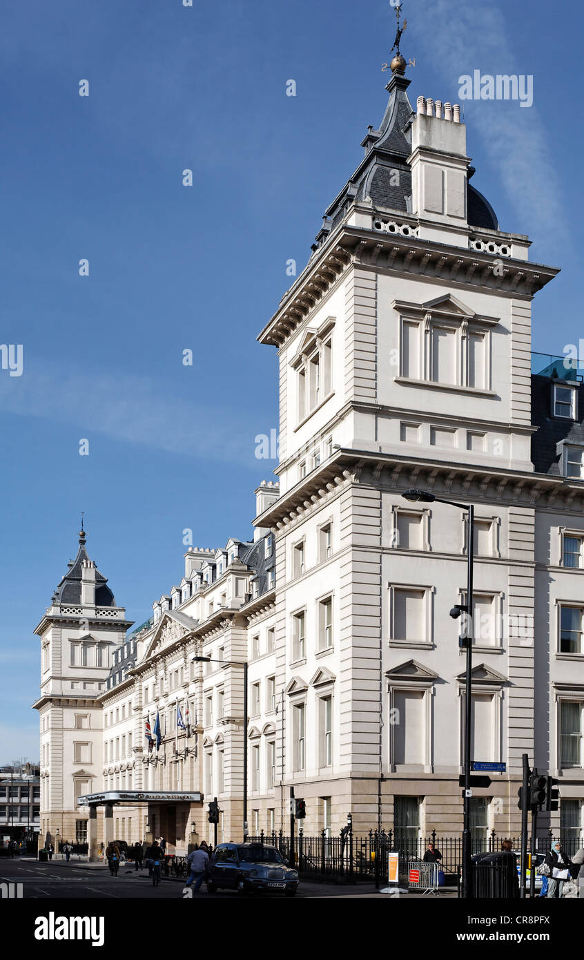 Historische Fassade, Eingang Hilton Hotel, London Paddington Station, London, England, Vereinigtes Königreich, Europa Stockfoto