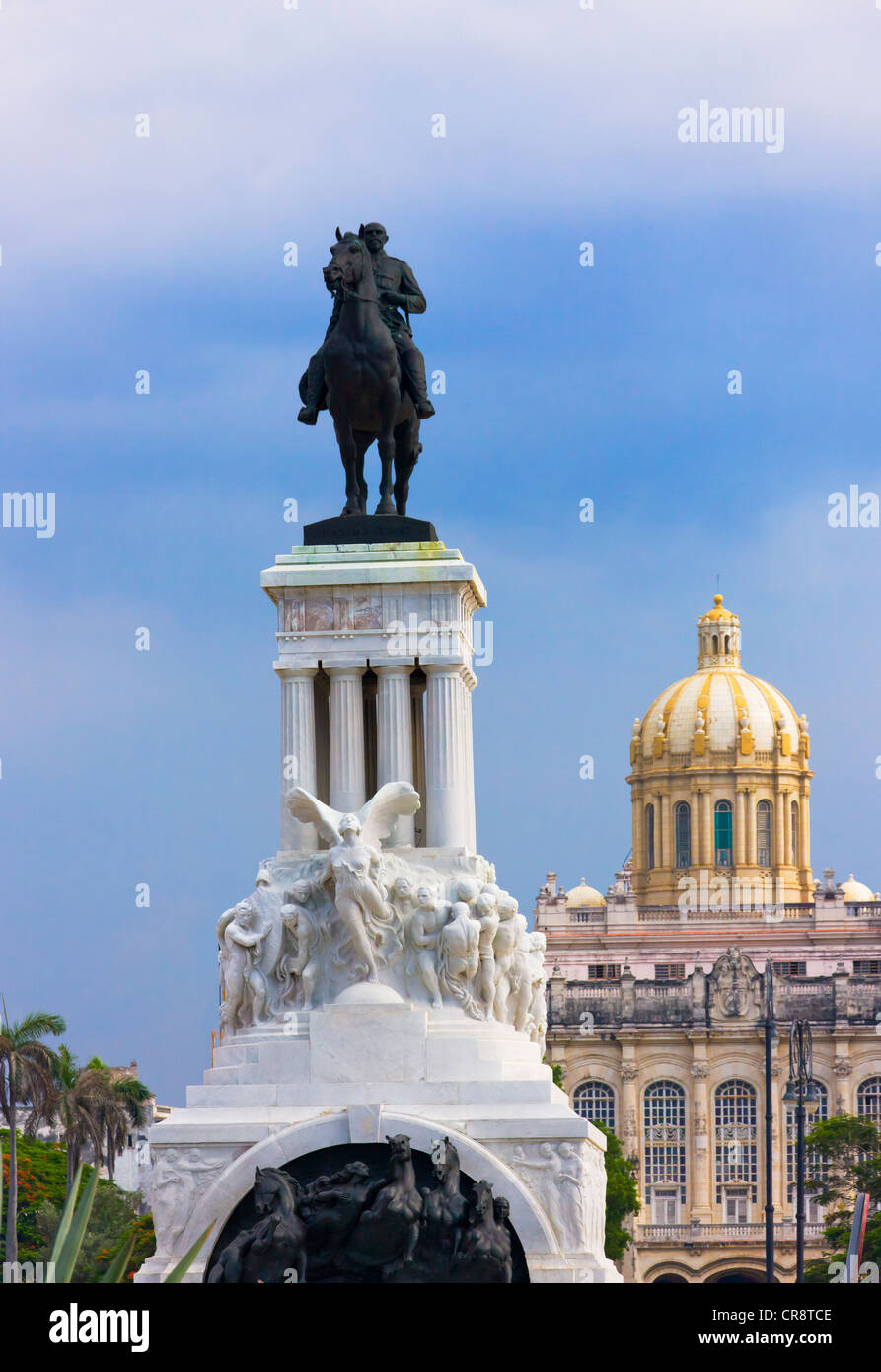 Denkmal für Antonio Maceo in Havanna im historischen Zentrum, Capitol in der Ferne, Havanna, UNESCO-Weltkulturerbe, Kuba Stockfoto