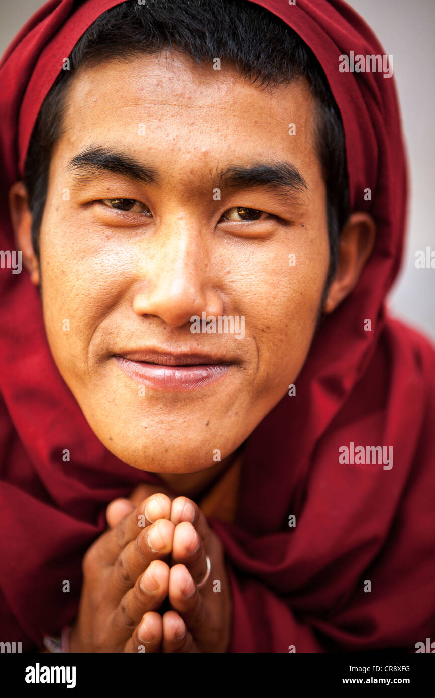 Buddhistische Pilger Porträt, Mahabodhi Tempel, Bodh Gaya, Bihar, Indien Stockfoto