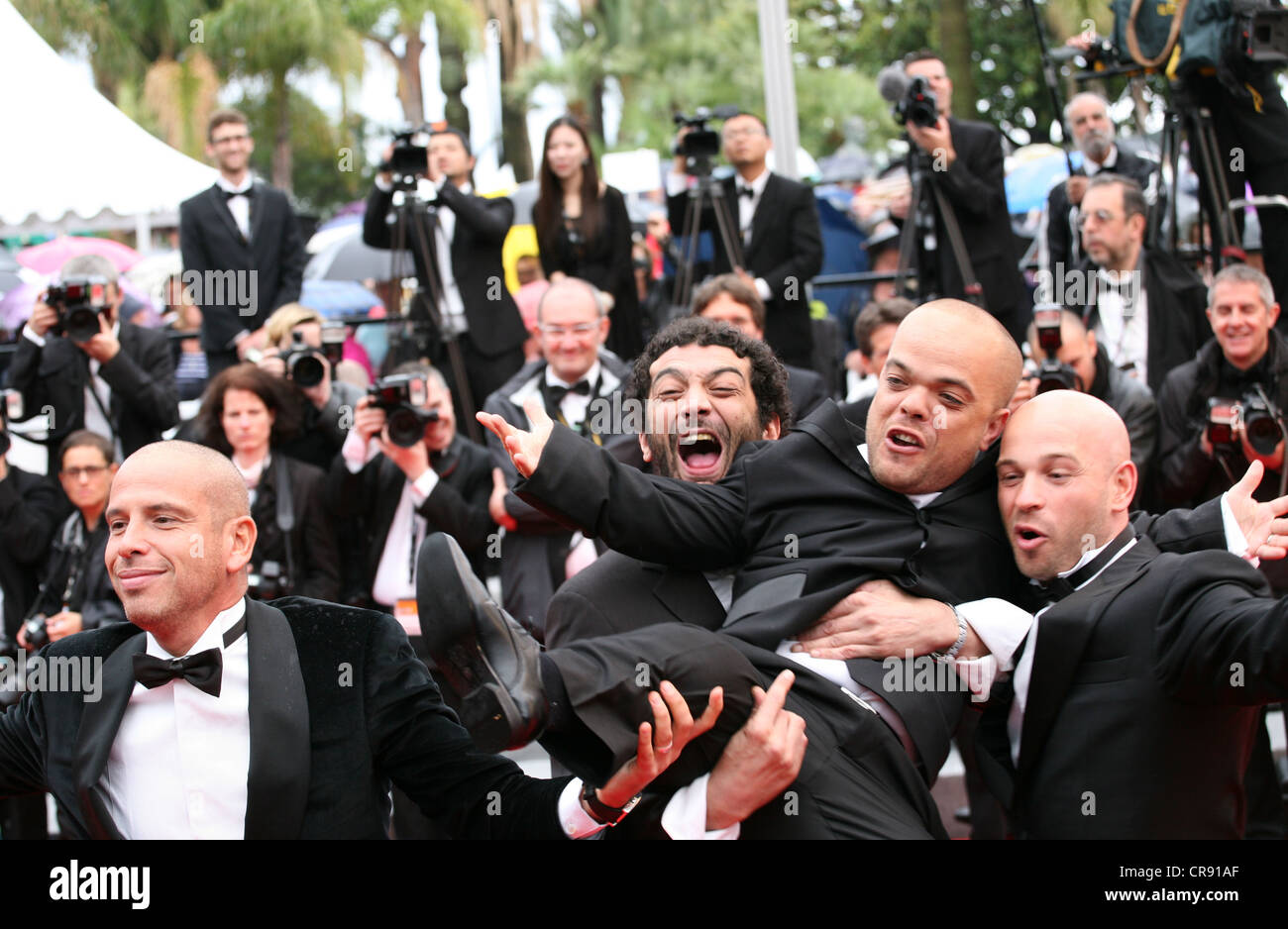 Ramzy Bediai, Franck Gastambide, Medi Sadoun und Jib Pocthier Besetzung des Films Les Kaira beim Cannes Film Festival 2012 Stockfoto