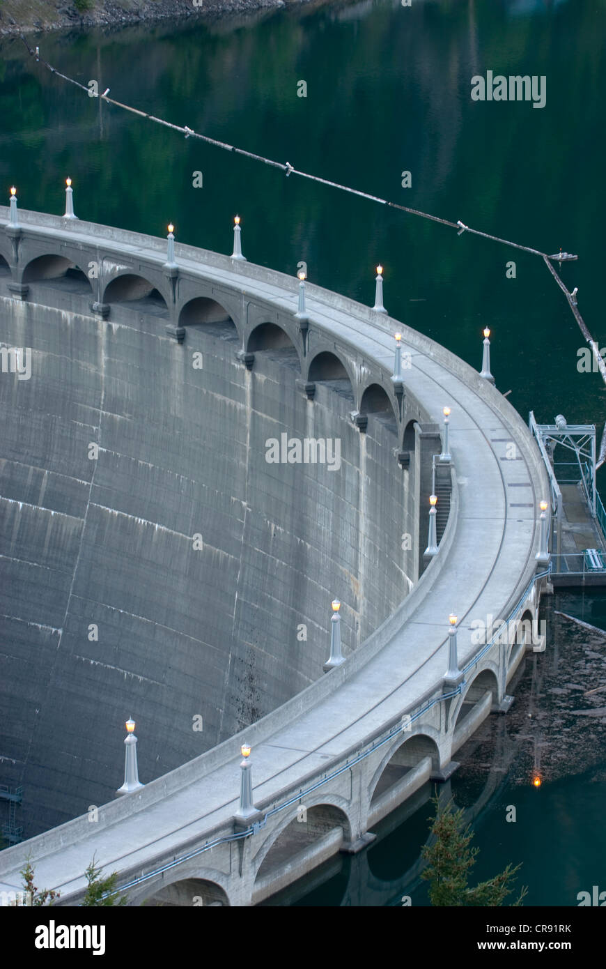 Diablo Dam, zweite der drei Dämme auf der Upper Skagit River Gorge vorsieht, macht die Stadt Seattle, Washington. Stockfoto