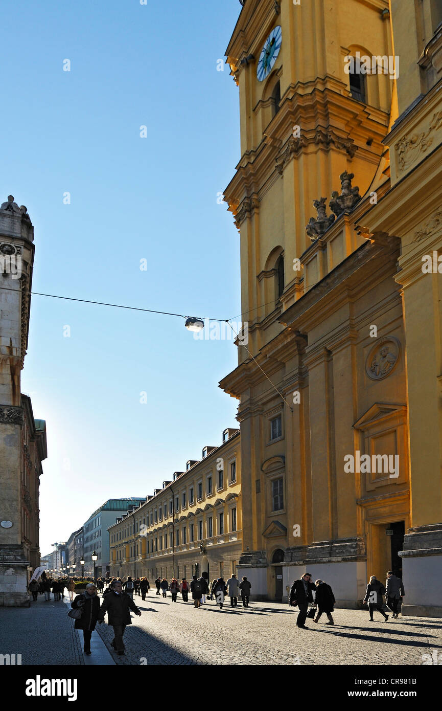 Aus und Theatine Kirche, München, Bayern, Deutschland, Europa Stockfoto