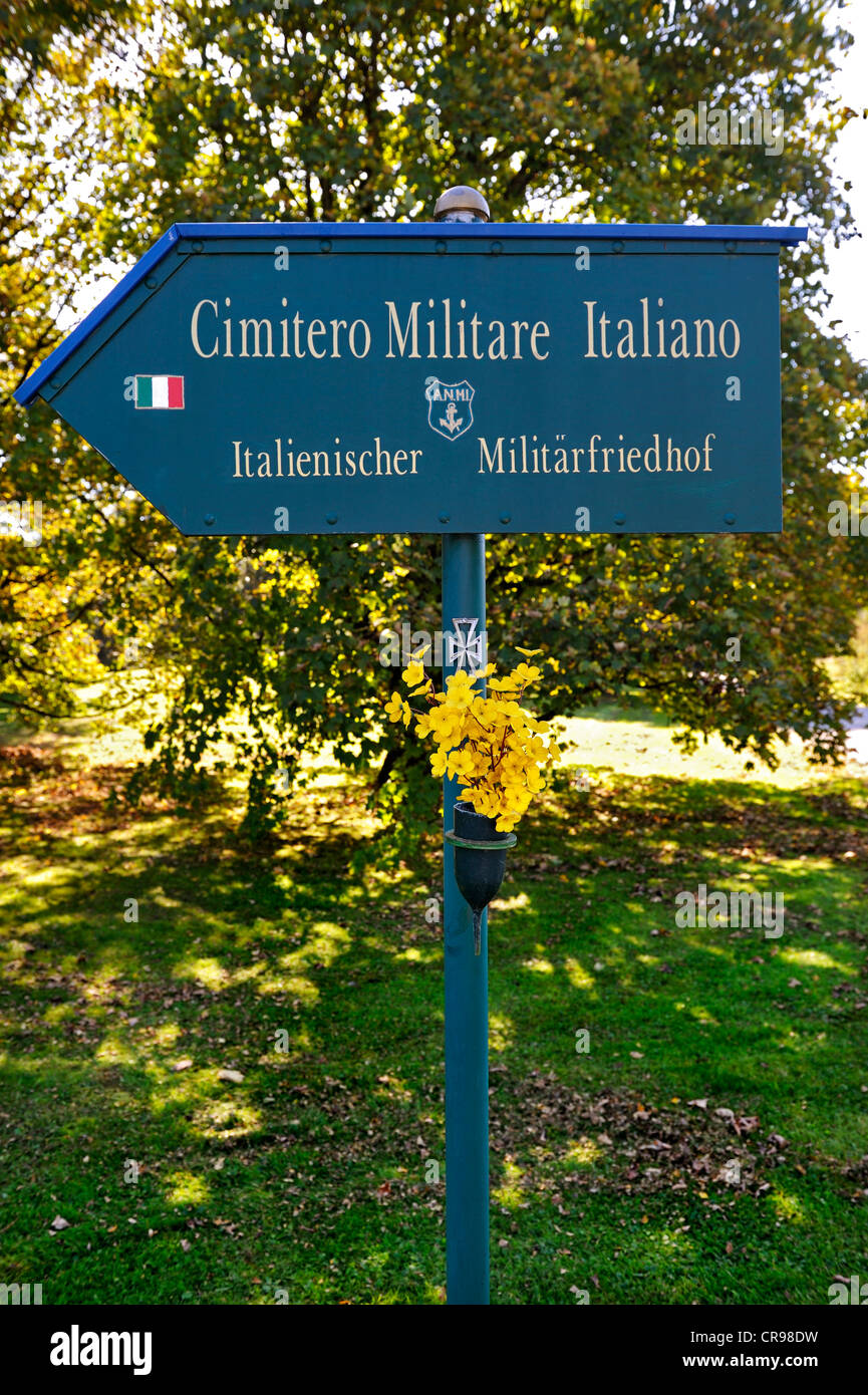 Hinweisschild, italienischen Soldatenfriedhof, München, Bayern, Deutschland, Europa Stockfoto