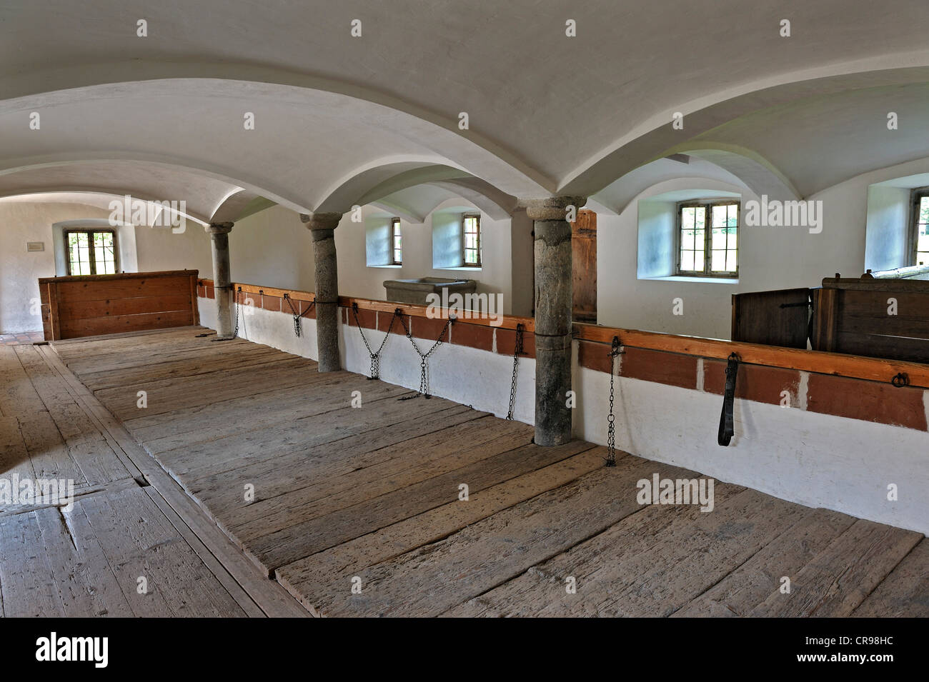 Kuhstall, Bernoeder Hof Bauernhof, Bauernhausmuseum Amerang Bauernhaus-Museum, Amerang, Bayern, Deutschland, Europa Stockfoto