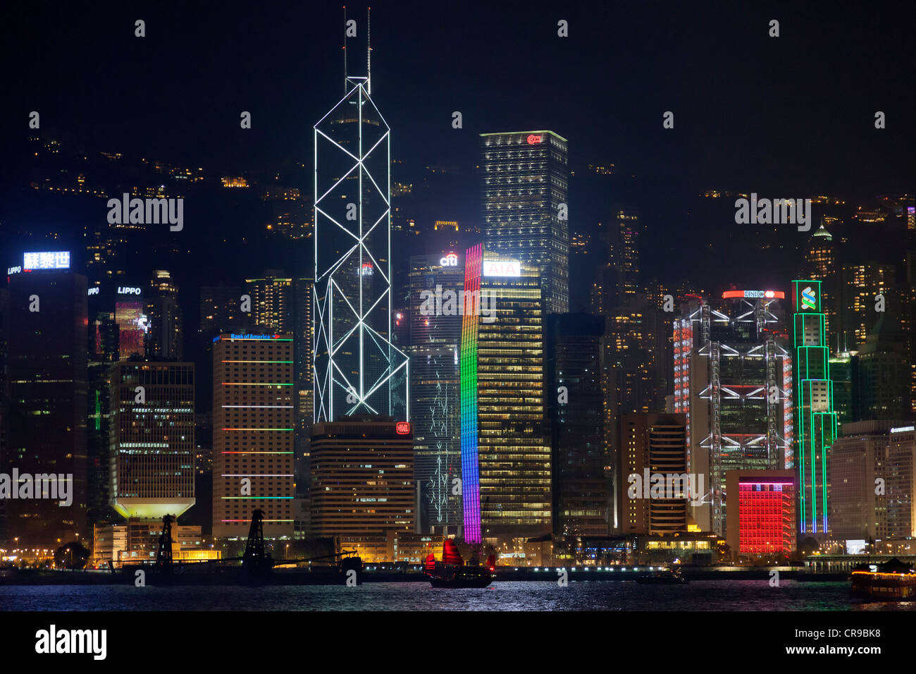 Hongkong Victoria Harbour in der Nacht Stockfoto