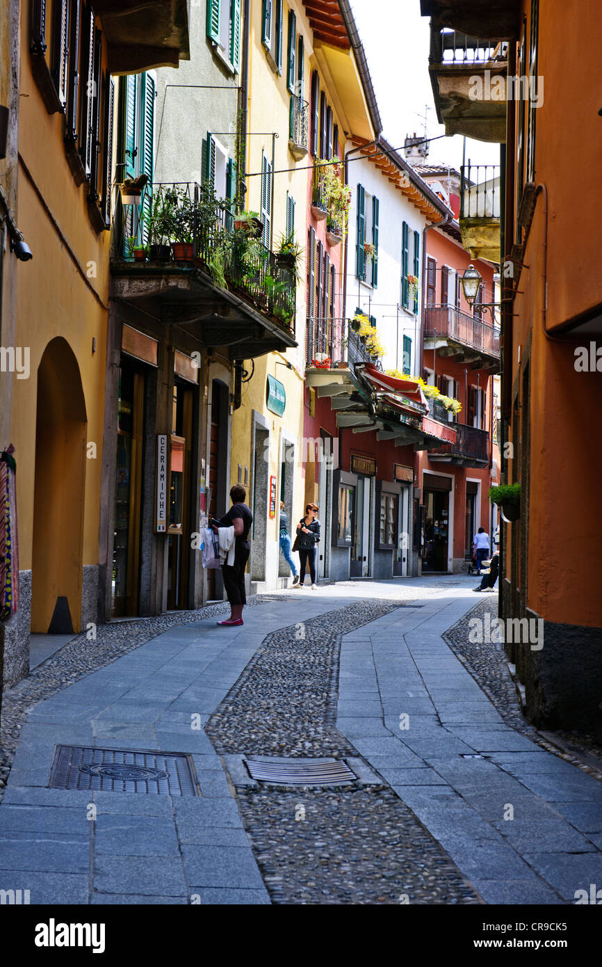 Bellagio, See überqueren, Hotels, Restaurants auf der Vorderseite zurück Straßen, Geschäfte, Blick auf den See, Gärten, Comer See, italienische Seen, Italien Stockfoto