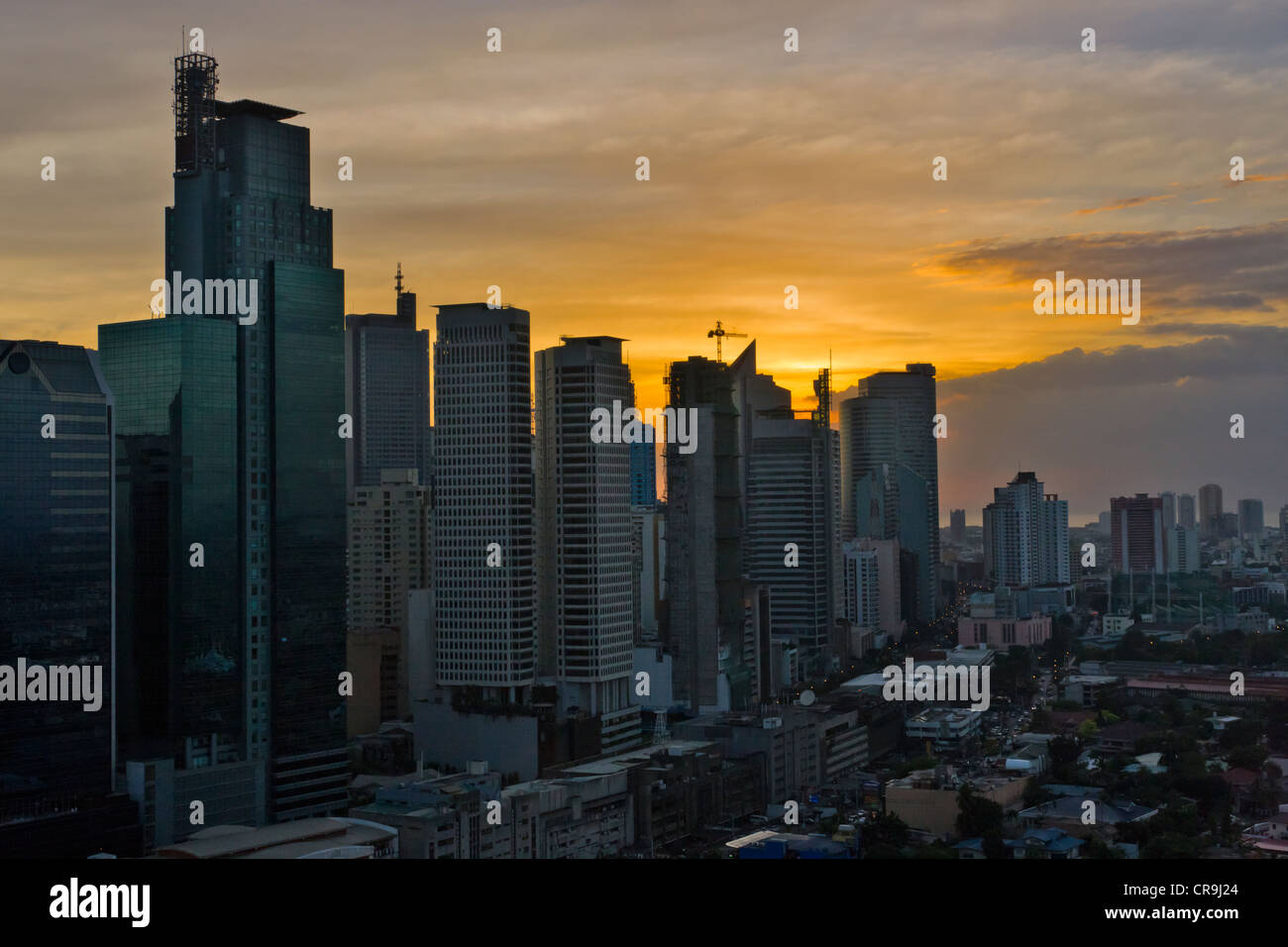 Skyline entlang der Bucht von Manila, Manila, Philippinen Stockfoto