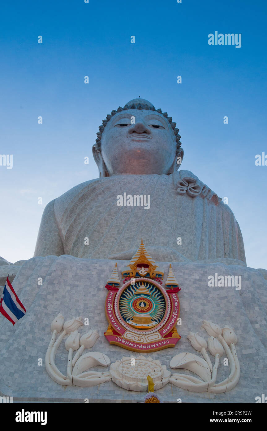 Der Big Buddha-Denkmal in der Morgendämmerung auf Phuket, Thailand Stockfoto