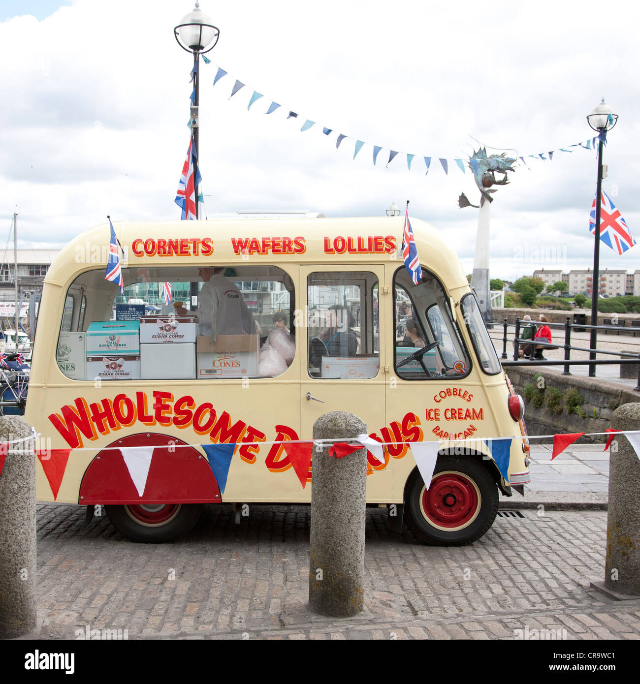 Alte Mode-Eiswagen in Plymouth Stockfoto