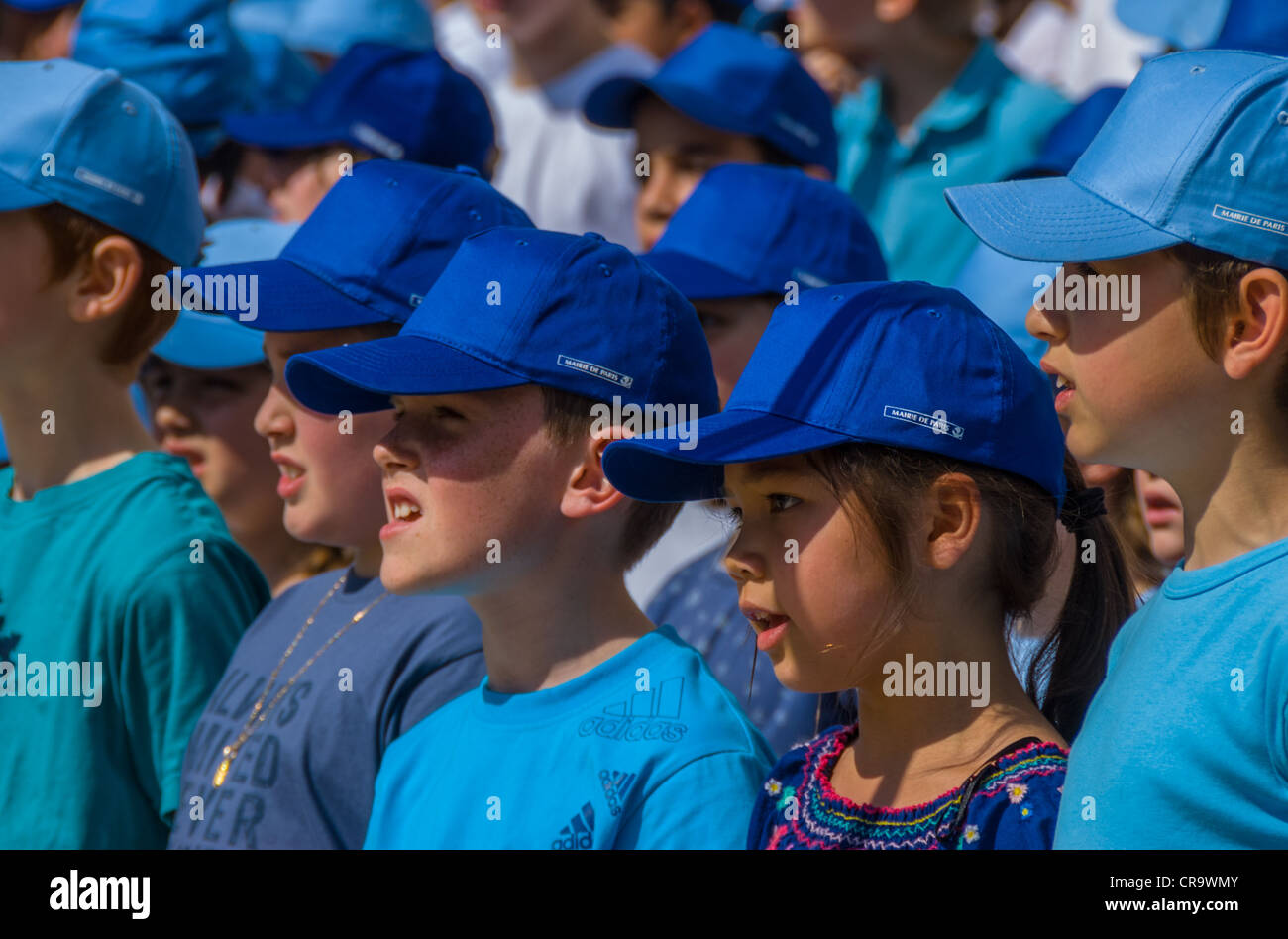 Paris, Frankreich, Öffentliche Veranstaltungen, Frühlingsmusikfestival, Fete de la Musique, Kinderchor, Kinder (Vielfalt) Stockfoto