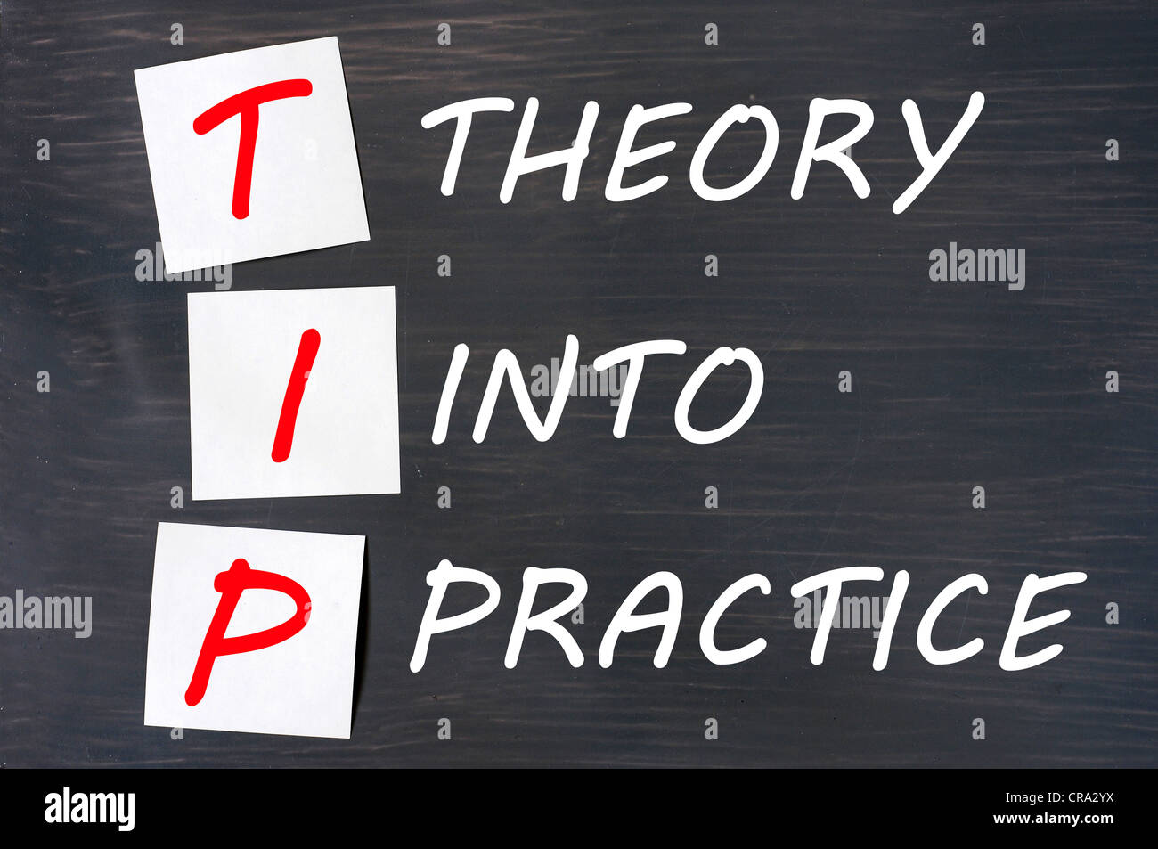 Schulbehörde Texturraum Zeichnung Klasse schreiben Hintergrund alte Billboard verwendet Holz schmutzige Grunge Hinweis Stick Hinweis Textfreiraum Stockfoto