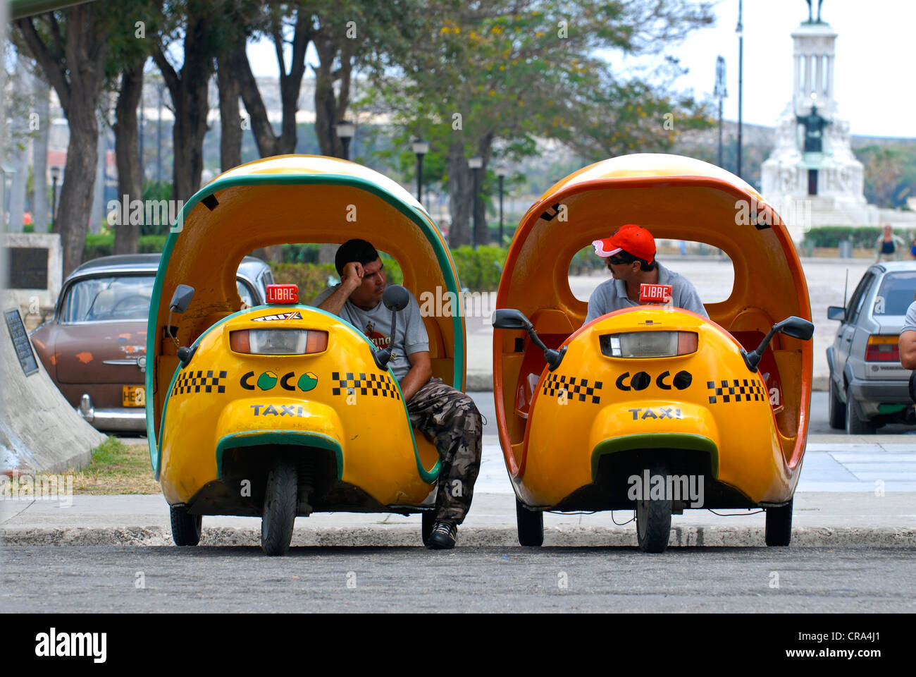 Coco-Taxis, Havanna, Kuba, Caribbean Stockfoto