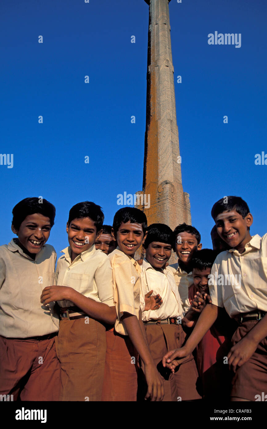 Schule Jungs, Belur, Karnataka, Südindien, Indien, Asien Stockfoto