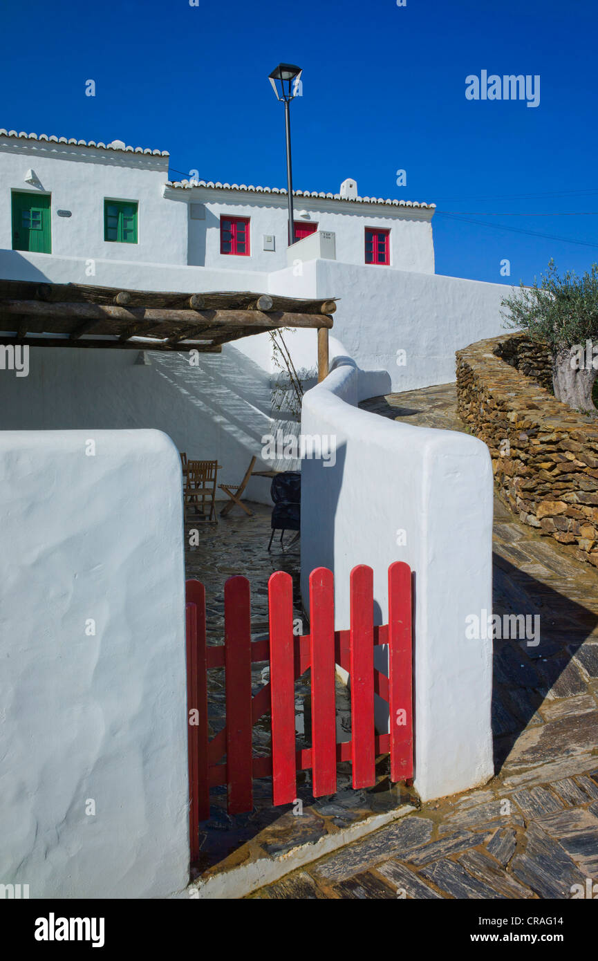 Typisches altes Land Dorf, renoviert und umgebaut, Hotels, Pedralva, Lagos, Algarve, Portugal, Europa Stockfoto