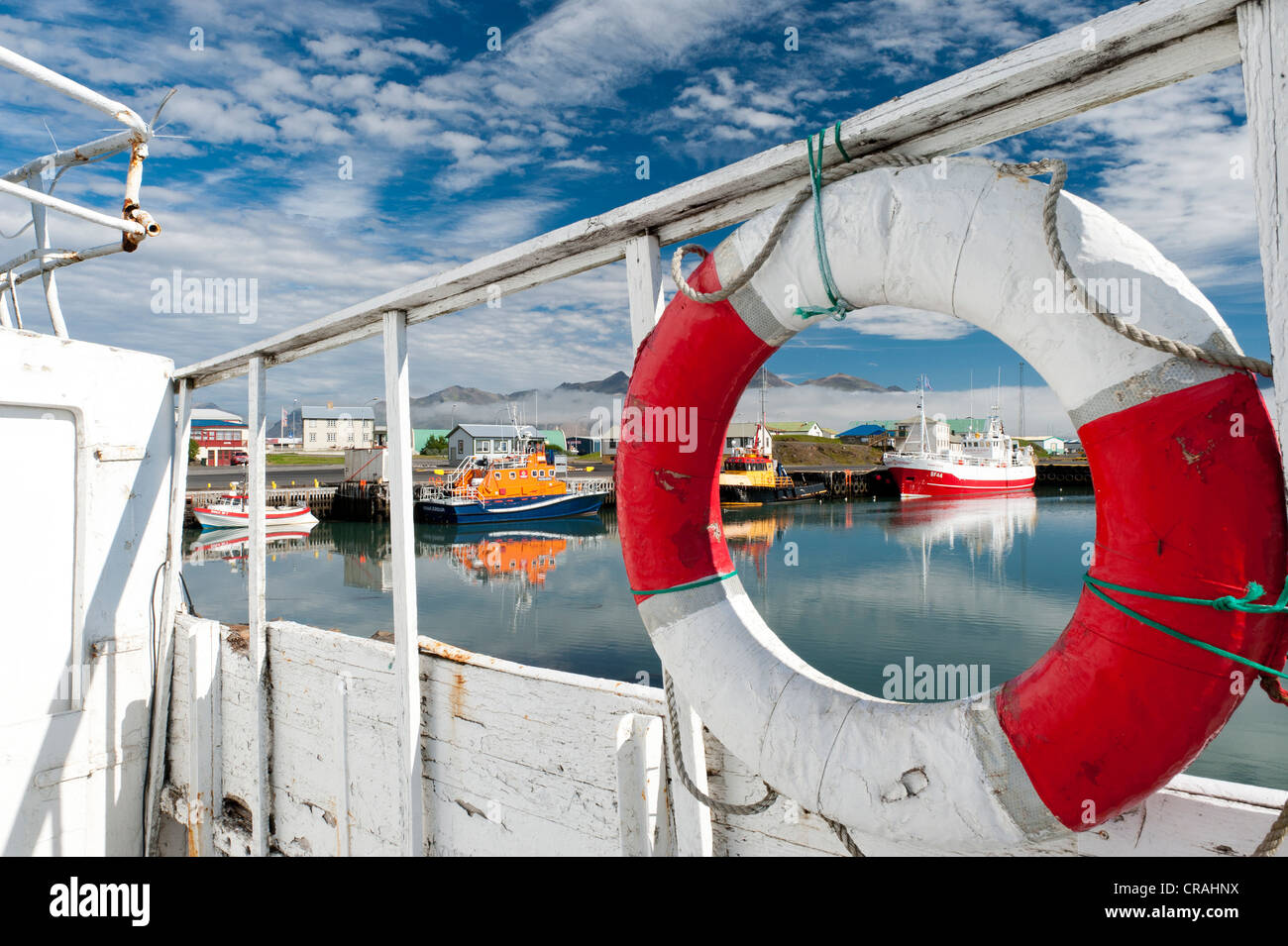 Rettungsring, Hafen von Hoefn oder Hoefn Í Hornafirði, Hornafirdi, Gemeinschaft der Hornafjoerður, Hornafjoerdur, Ost-Island, Europa Stockfoto