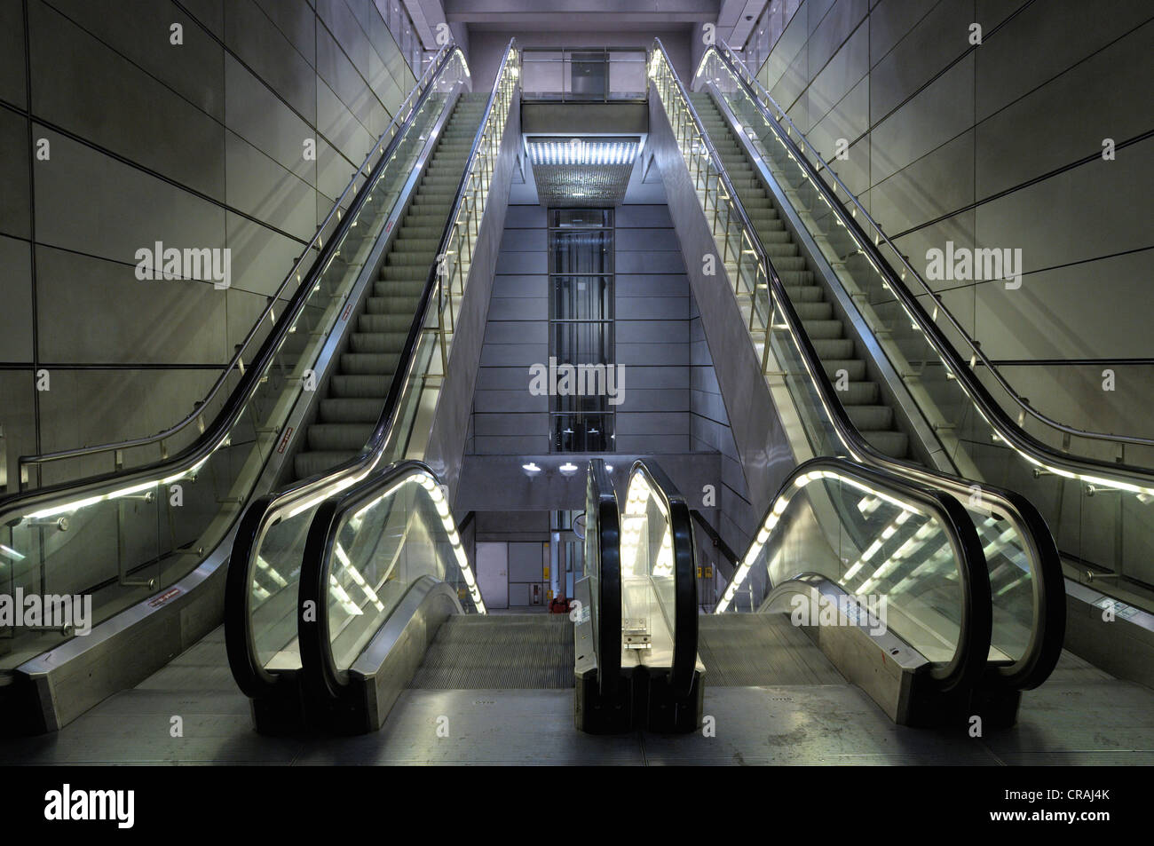 Rolltreppen, u-Bahnstation, Kopenhagen, Dänemark, Skandinavien, Europa Stockfoto