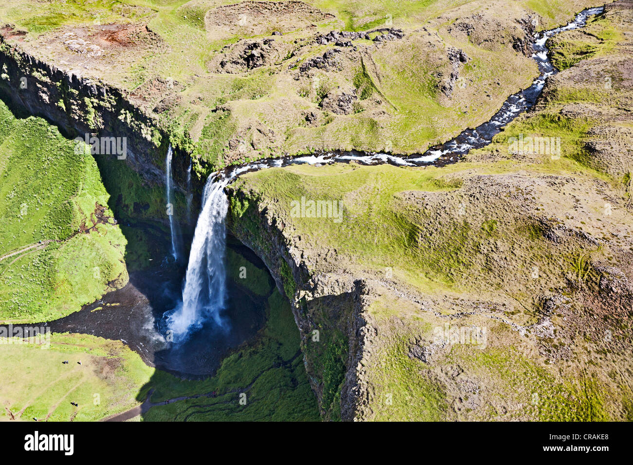 Luftaufnahme, Wasserfall Seljalandsfoss am Rande des Hochland von Island, Europa Stockfoto