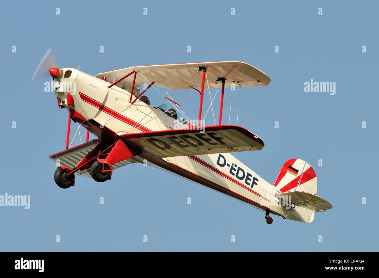 Deutsch Buecker Bue 131 Lerche Doppeldecker Erstflug Im Jahre 1934 deutsch-buecker-bue-131-lerche-doppeldecker-erstflug-im-jahre-1934