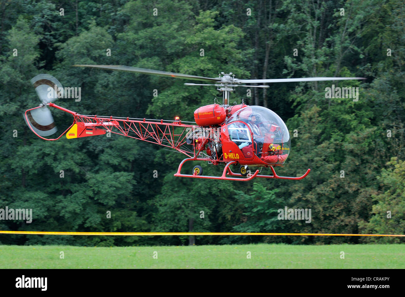 Agusta Bell 47 G2, leichte Transporthubschrauber, Europa der größte Treffpunkt der Oldtimer-Flugzeuge am Hahnweide, Kirchheim-Teck Stockfoto