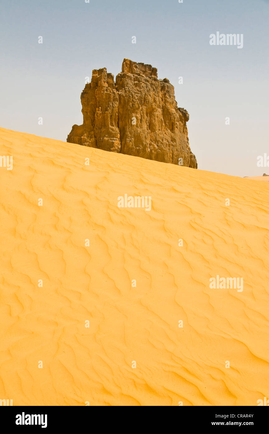 Felsen in der Wüste Sahara, La Vache Qui Pleure, Algerien, Afrika Stockfoto