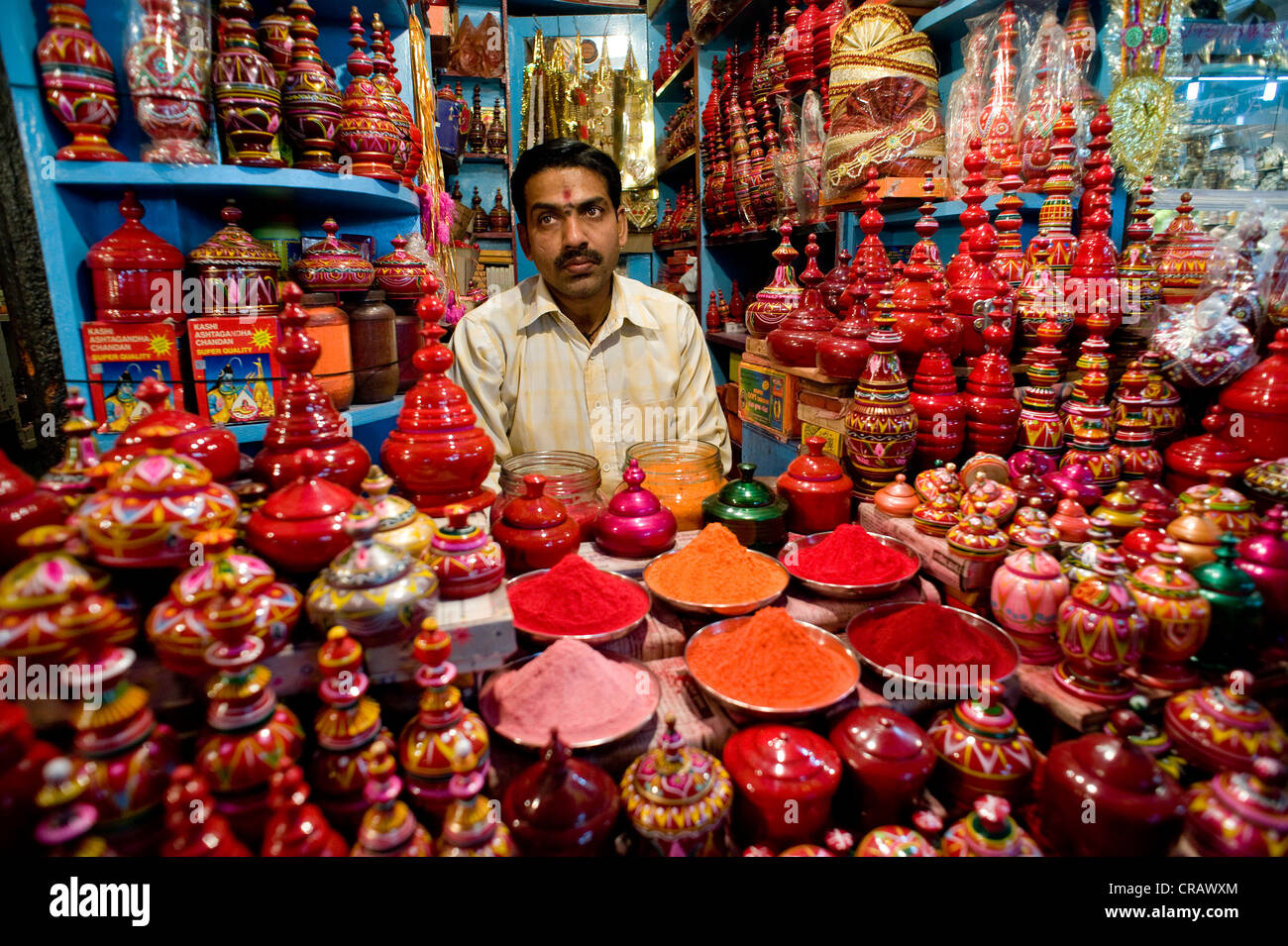 Händler, Basar, Varanasi, Uttar Pradesh, Indien, Asien Stockfoto