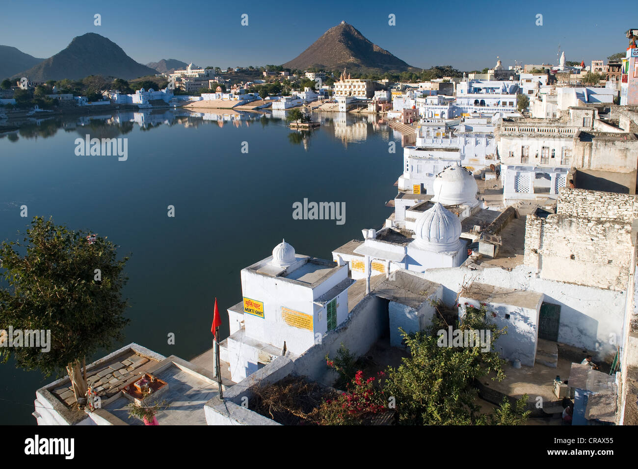 Pushkar auf dem Heiligen Pushkar-See oder Pushkar Sarovar, Rajasthan, Indien, Asien Stockfoto