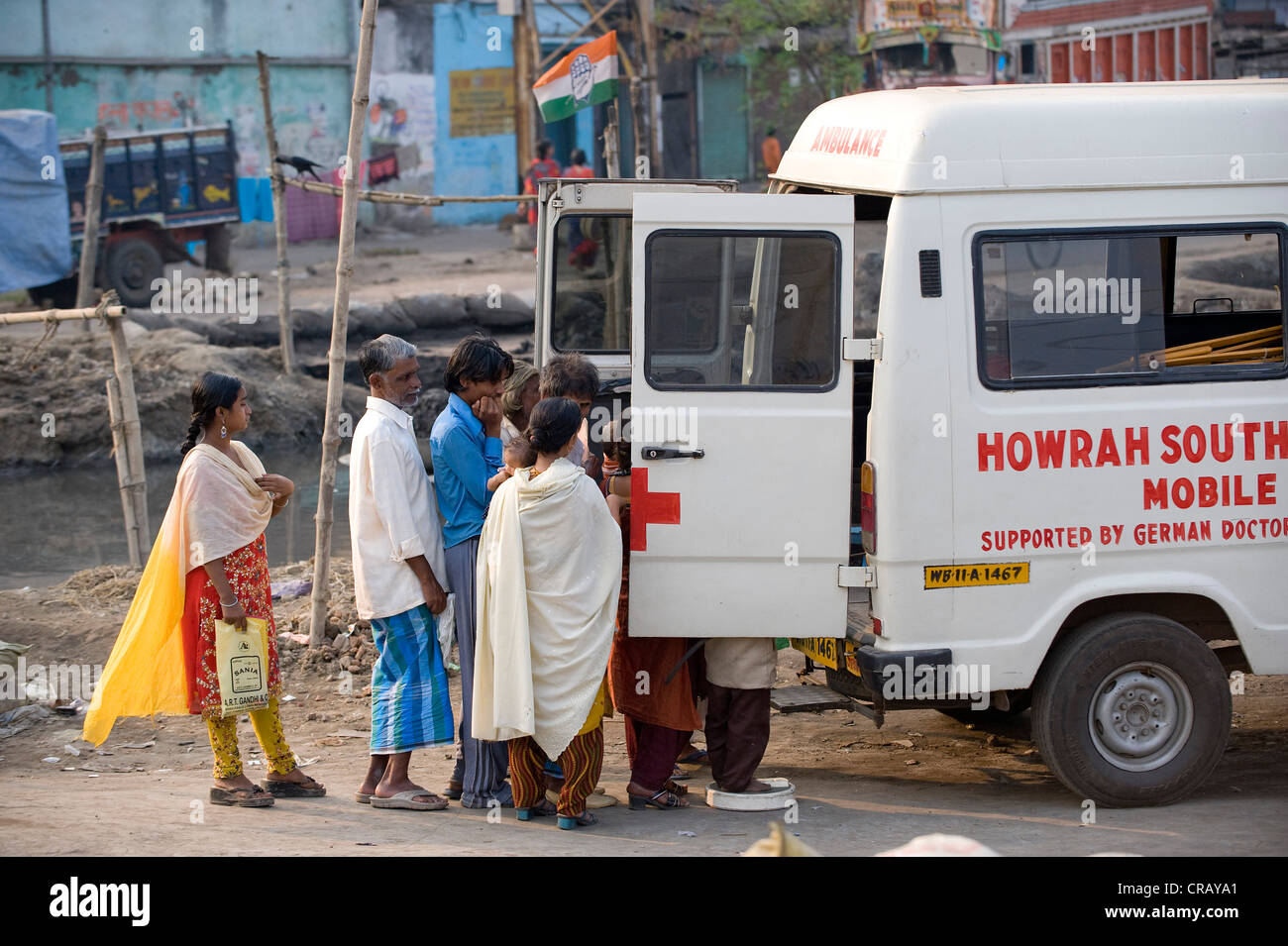 Ambulanz der Hilfsorganisation German Doctors für Entwicklungsländer, Shibpur Stadtteil Howrah, Indien, Asien Stockfoto