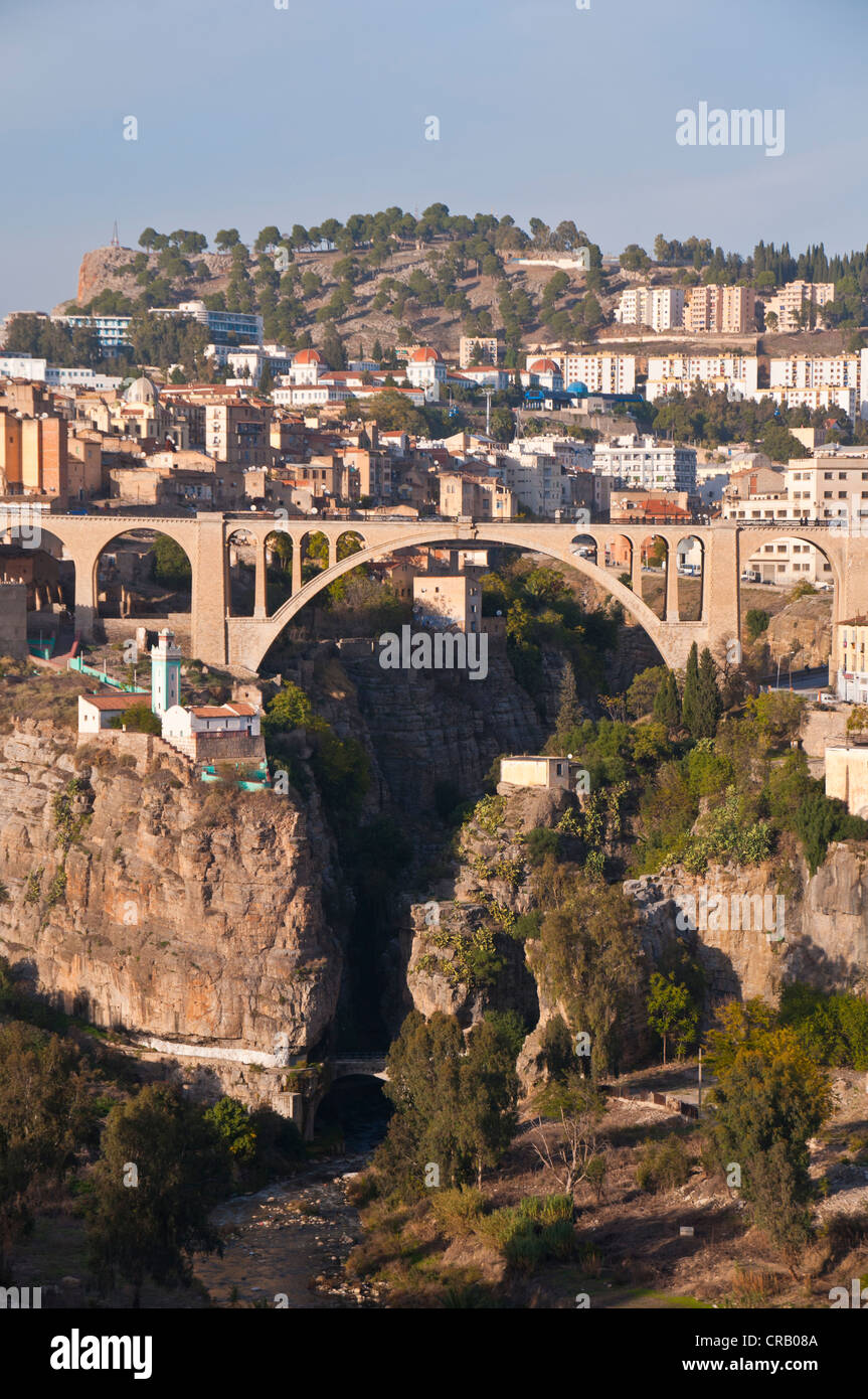 Pont Sidi M'Cid Brücke mit Marabout Sidi Rached, Constantine, Algerien, Afrika Stockfoto