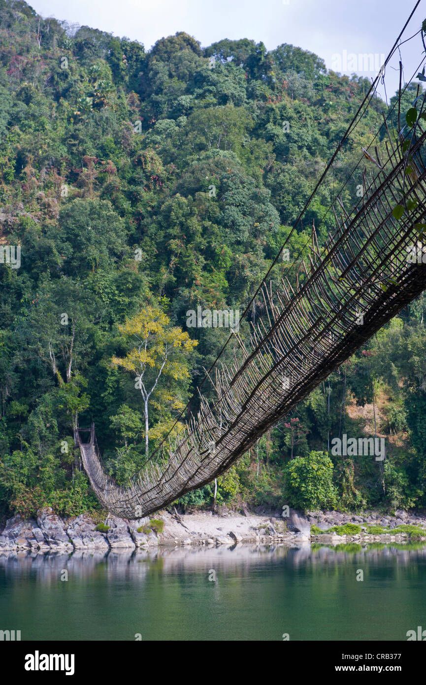Extrem lange Hängebrücke Suspension hergestellt aus Bambus, entlang, Arunachal Pradesh, North East India, Indien, Asien Stockfoto