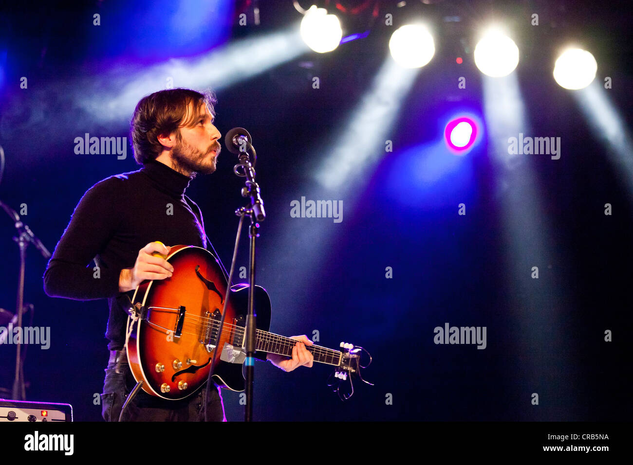 James Dale aus der britischen alternative-Pop und Rock band Goldheart Assembly, die live im Konzertsaal Schueuer, Luzern Stockfoto