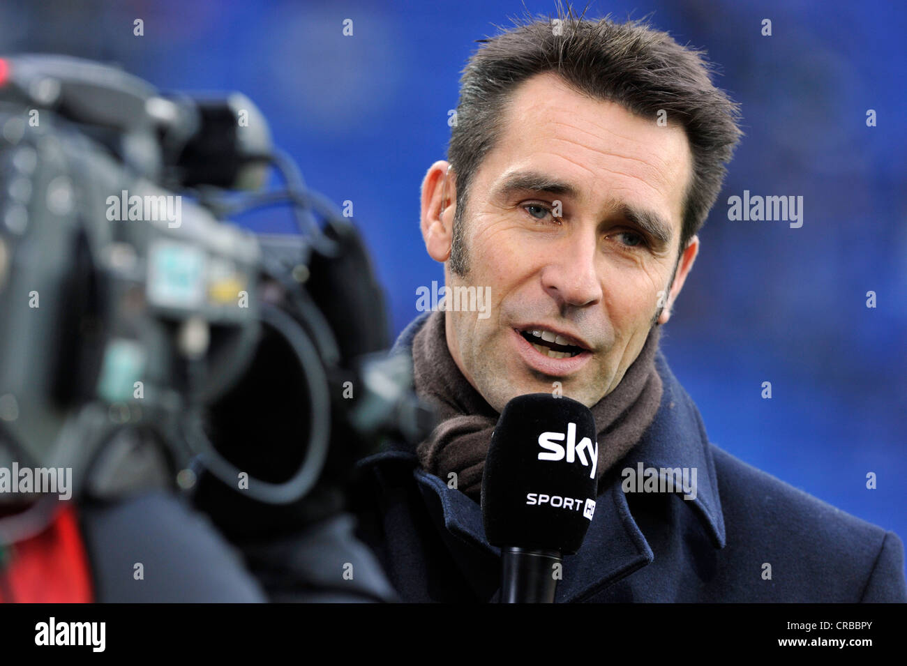 Michael Preetz, Geschäftsführer des Fußballvereins Hertha BSC Berlin in einem Interview mit Sky TV, WIRSOL Rhein-Neckar-Arena Stockfoto Michael Preetz, Geschäftsführer des Fußballvereins Hertha BSC Berlin in einem Interview mit Sky TV, WIRSOL Rhein-Neckar-Arena Stockfoto