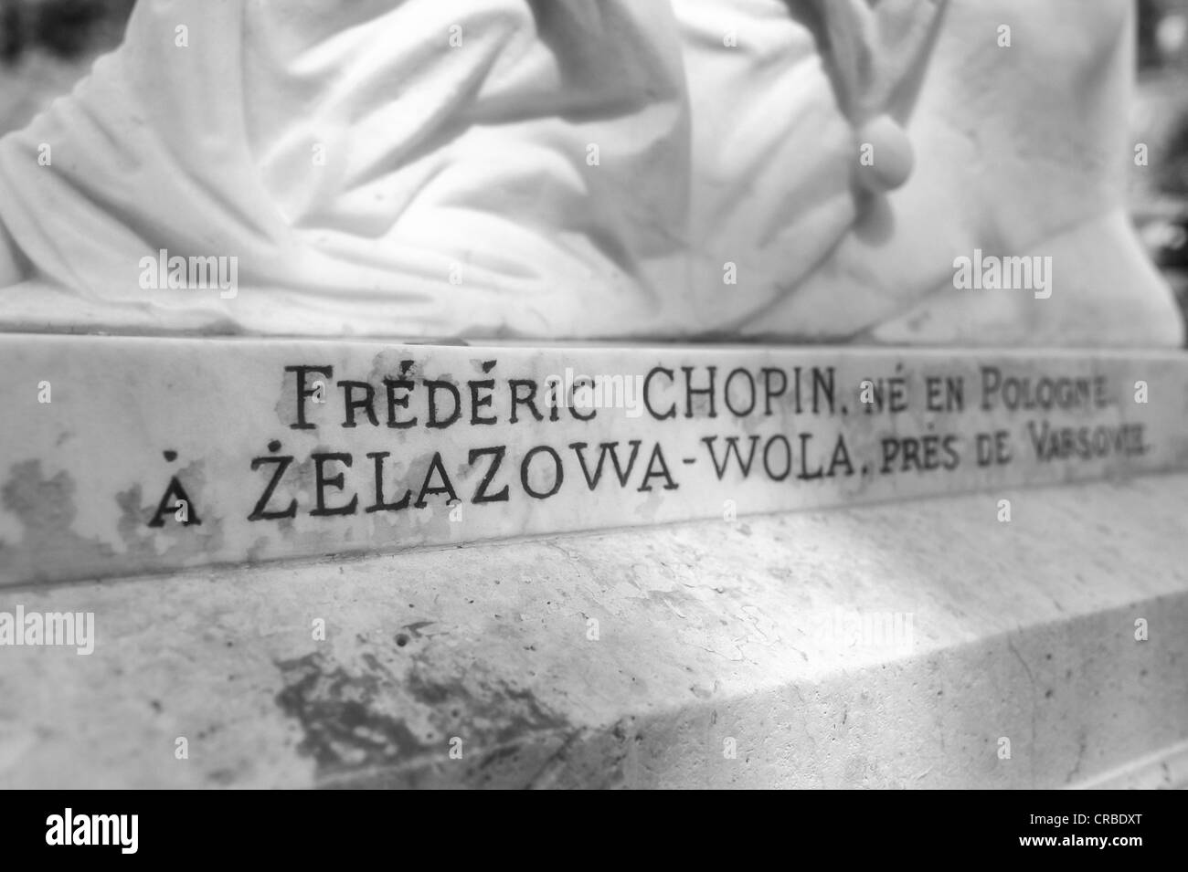Inschrift auf dem Grab des Frédéric Chopin, Cimetière du Père Lachaise Cemetery, Paris, Frankreich, Europa, PublicGround Stockfoto