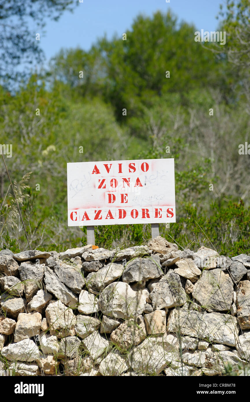 Warnung Bereich Jäger melden Sie Menorca Spanien Stockfoto