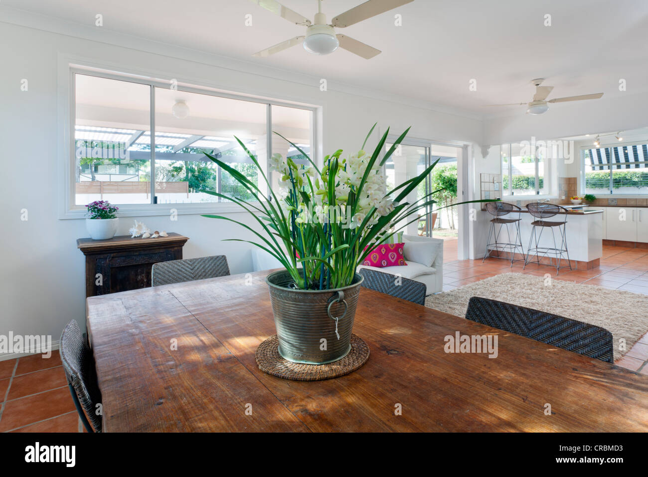 Essbereich und Küche im stilvollen australischen Heimat Stockfoto