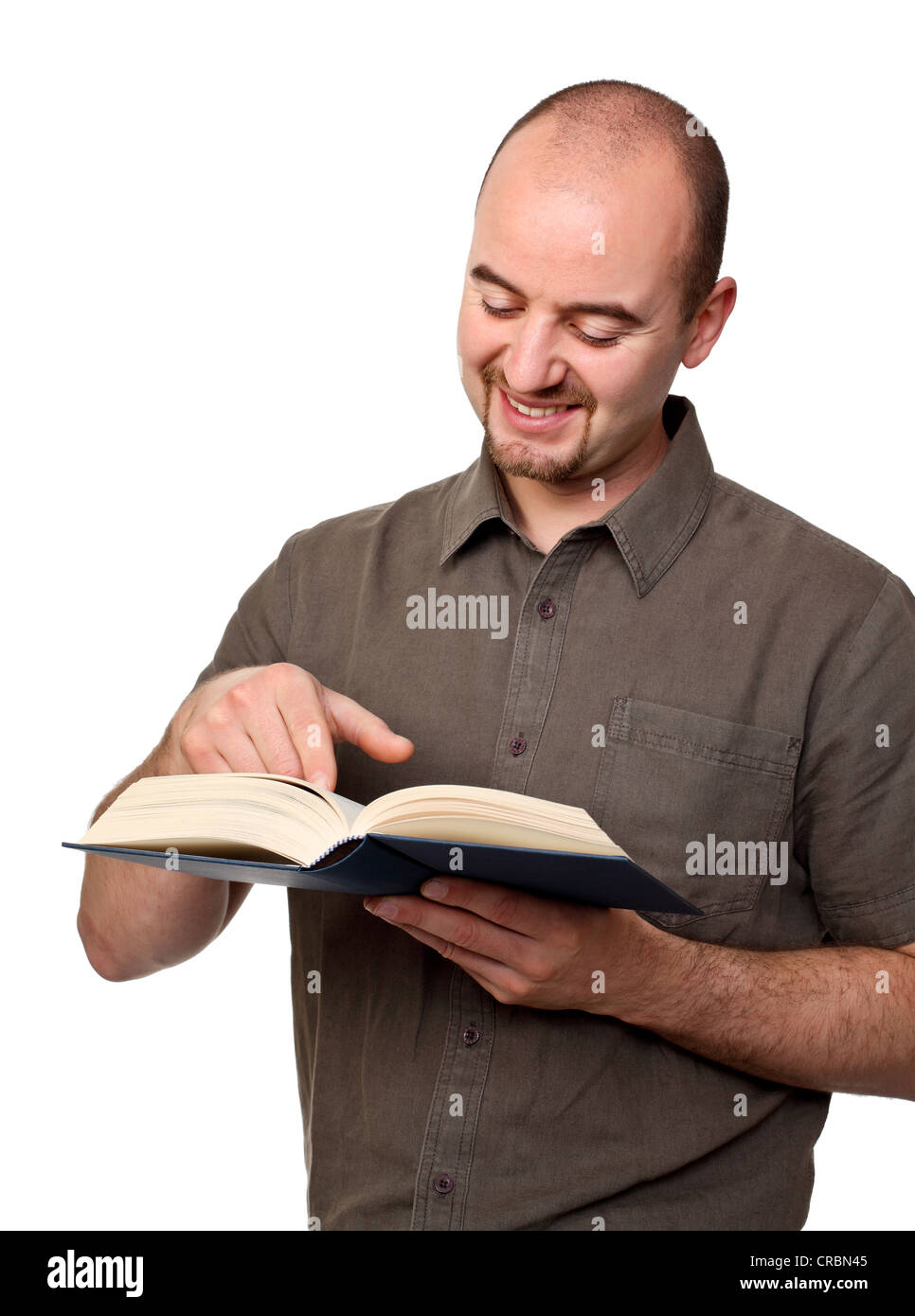 kaukasischen Mann mit Buch auf weißem Hintergrund Stockfoto