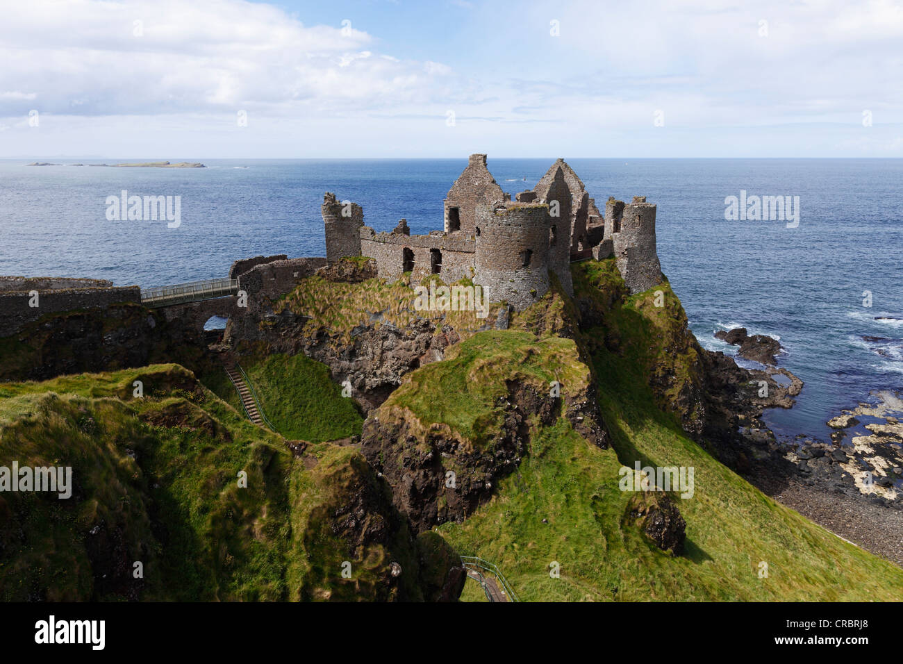 Dunluce Castle, Küste von Antrim, County Antrim, Nordirland, Vereinigtes Königreich, Europa Stockfoto