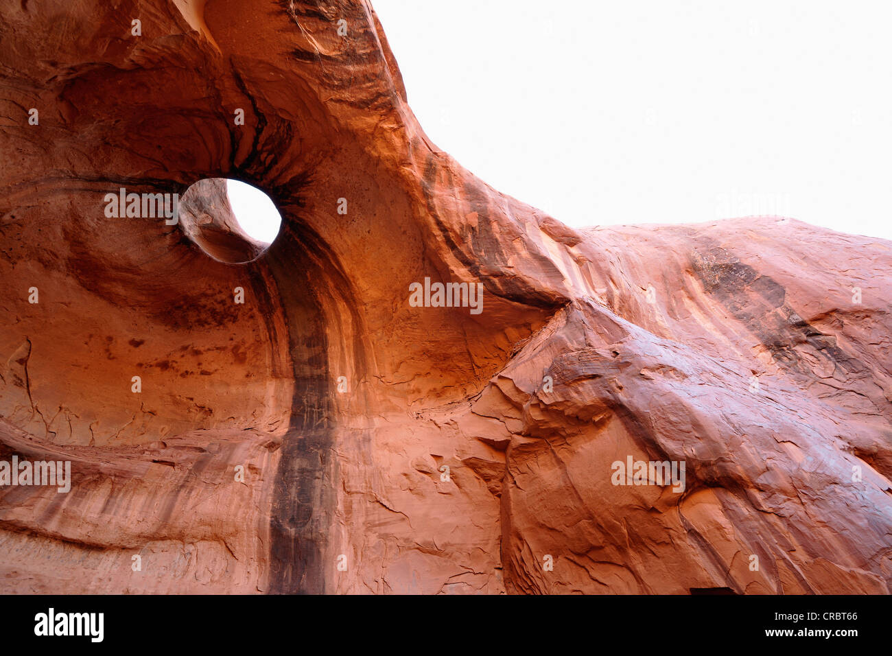 Navajo Patina, Tapisserie, Goblins, Big Hogan Arch, Monument Valley, Navajo Tribal Park, Navajo-Nation-Reservation, Arizona, Utah Stockfoto