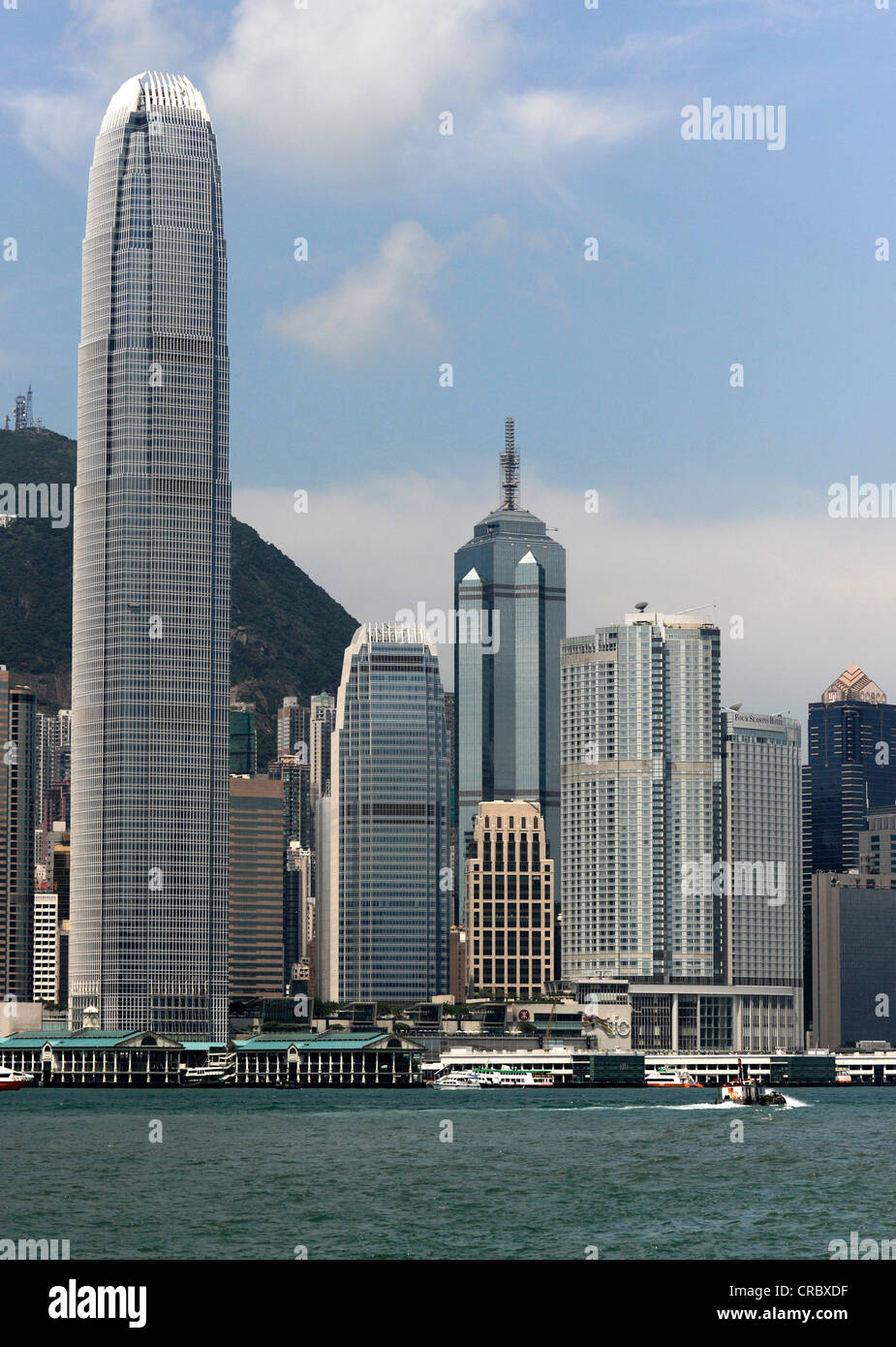 Skyline mit IFC Tower, Hong Kong, China, Asien Stockfoto