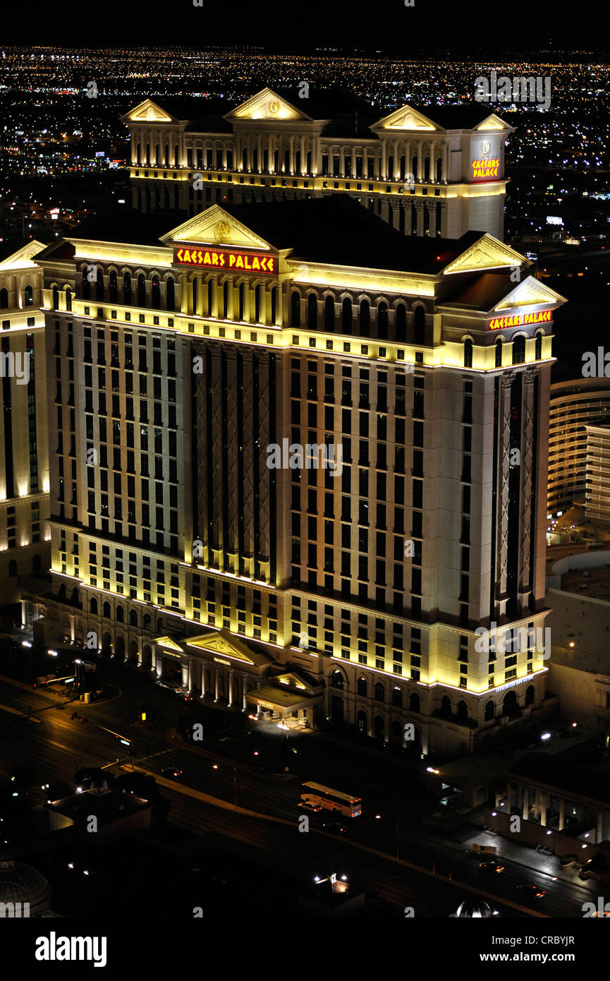 Nachtaufnahme, Luxushotel, Casino, Caesars Palace, Las Vegas, Nevada, Vereinigte Staaten von Amerika, USA, PublicGround Stockfoto