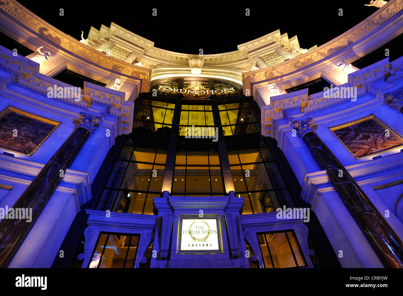 Nachtaufnahme, Eintritt in den Forum Shops, Luxushotel, Casino, Caesars Palace, Las Vegas, Nevada, Vereinigte Staaten von Amerika, USA Stockfoto
