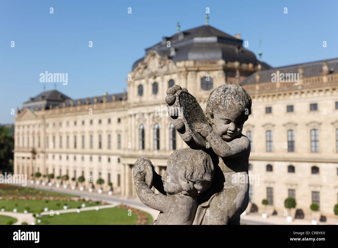 Senken Sie Putten im Court Gardens, Würzburg Residenz, Würzburg, Franken, Franken, Bayern, Deutschland, Europa Stockfoto